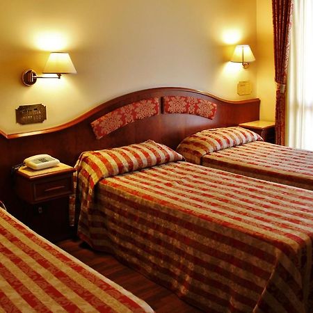Hotel Valdaso ペダーゾ エクステリア 写真